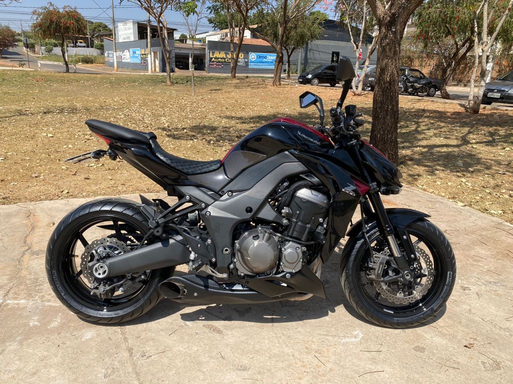 Kawasaki Z 1000 2014/2015 - Chibiu Motos - Motos Nacionais e Importadas, Oficina Especializada, Loja de PeÃ§as, AcessÃ³rios e Boutique - Patos de Minas/MG