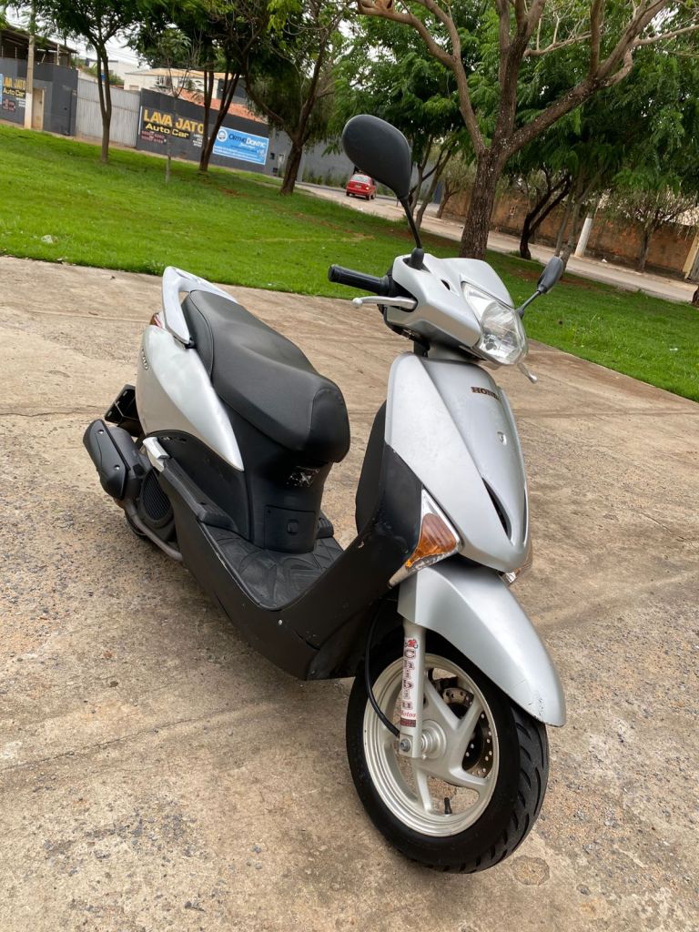 Honda Lead 110 2008/2008 - Chibiu Motos - Motos Nacionais e Importadas, Oficina Especializada, Loja de PeÃ§as, AcessÃ³rios e Boutique - Patos de Minas/MG