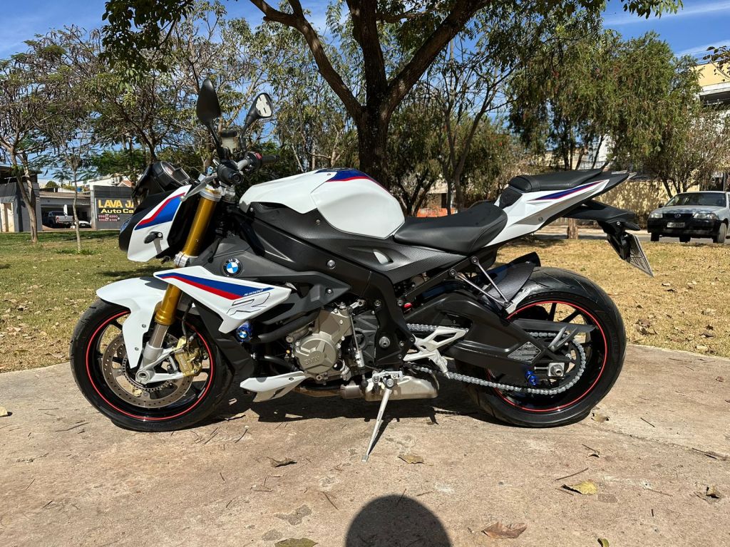 BMW S 1000 R 2018/2018 - Chibiu Motos - Motos Nacionais e Importadas, Oficina Especializada, Loja de PeÃ§as, AcessÃ³rios e Boutique - Patos de Minas/MG