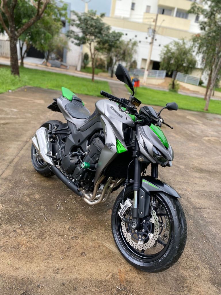 Kawasaki Z 1000 2016/2017 - Chibiu Motos - Motos Nacionais e Importadas, Oficina Especializada, Loja de PeÃ§as, AcessÃ³rios e Boutique - Patos de Minas/MG