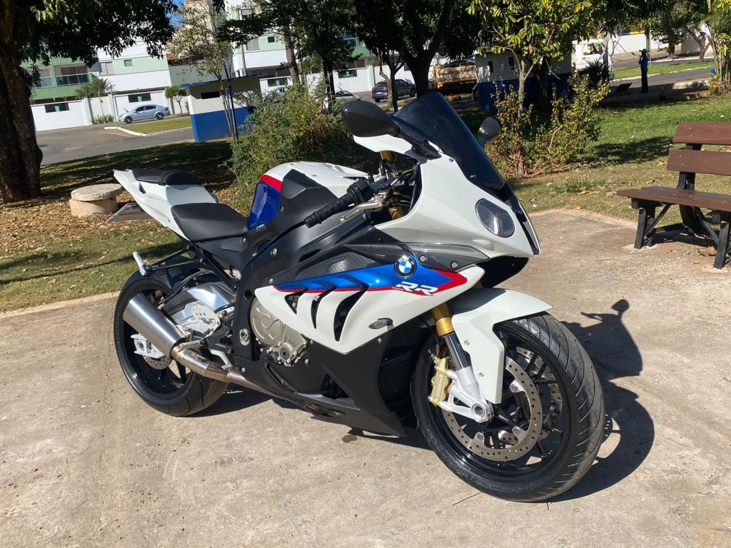 BMW S 1000 RR 2011/2012 - Chibiu Motos - Motos Nacionais e Importadas, Oficina Especializada, Loja de PeÃ§as, AcessÃ³rios e Boutique - Patos de Minas/MG