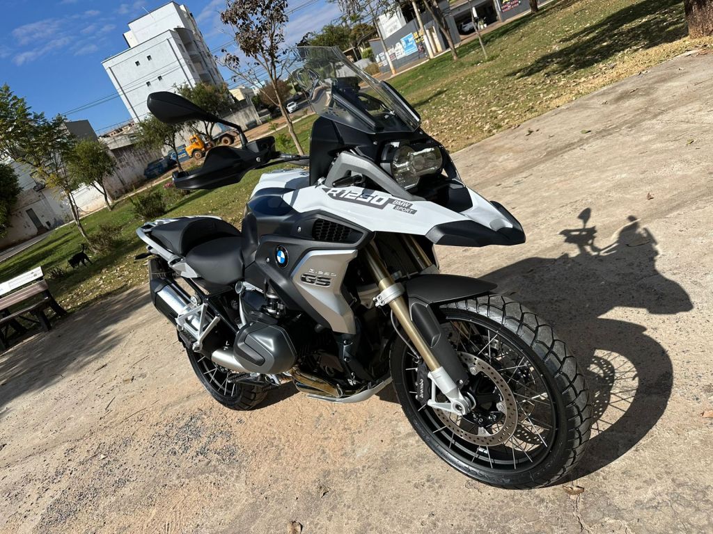 BMW R1250 GS PREMIUM  2023/2024 - Chibiu Motos - Motos Nacionais e Importadas, Oficina Especializada, Loja de PeÃ§as, AcessÃ³rios e Boutique - Patos de Minas/MG