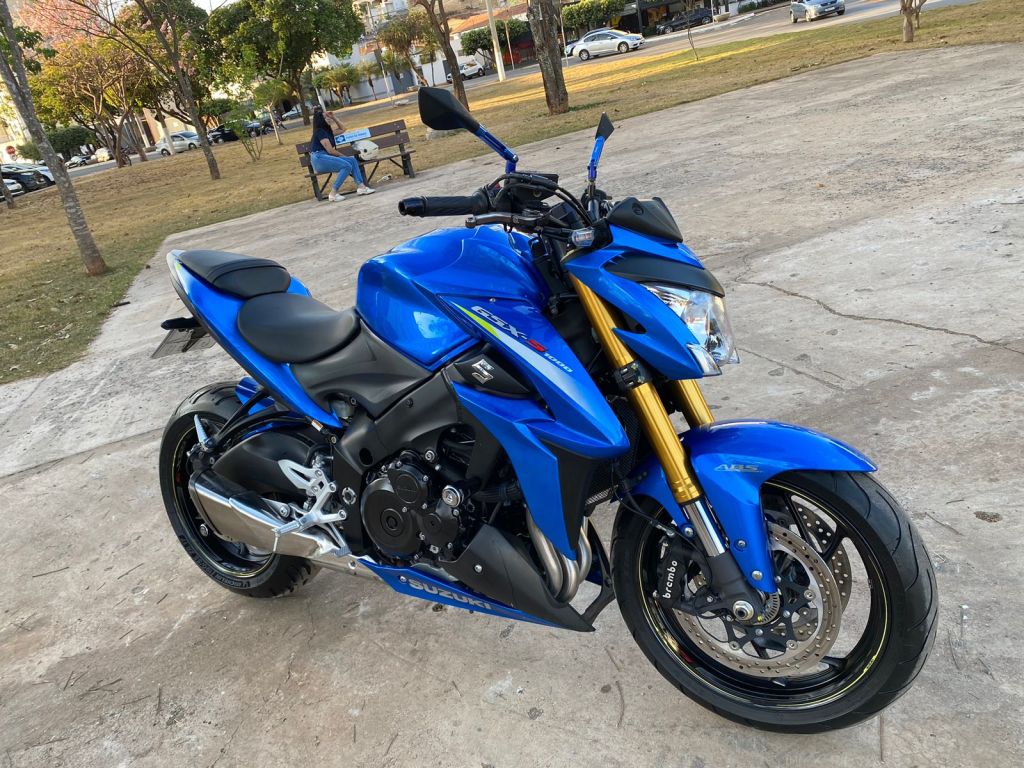 Suzuki GSX S 1000 A 2017/2018 - Chibiu Motos - Motos Nacionais e Importadas, Oficina Especializada, Loja de PeÃ§as, AcessÃ³rios e Boutique - Patos de Minas/MG