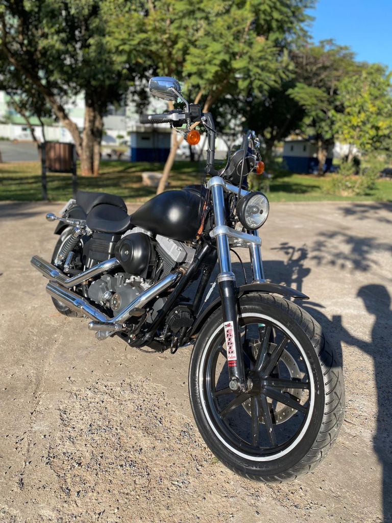 Harley-Davidson Dyna Super Glide 1600 2008/2008 - Chibiu Motos - Motos Nacionais e Importadas, Oficina Especializada, Loja de PeÃ§as, AcessÃ³rios e Boutique - Patos de Minas/MG