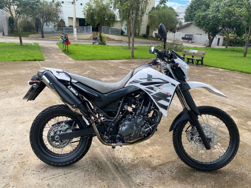 Yamaha XT 660R 2015/2016 - Chibiu Motos - Motos Nacionais e Importadas, Oficina Especializada, Loja de PeÃ§as, AcessÃ³rios e Boutique - Patos de Minas/MG