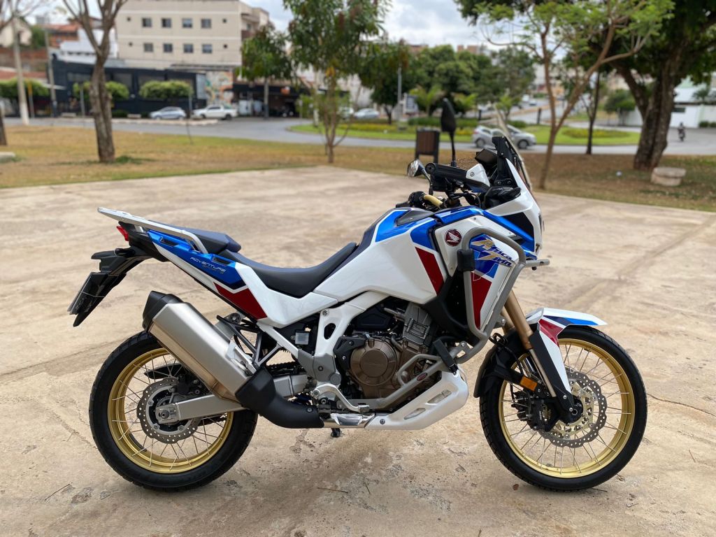 Honda AFRICA TWIN  2022/2022 - Chibiu Motos - Motos Nacionais e Importadas, Oficina Especializada, Loja de PeÃ§as, AcessÃ³rios e Boutique - Patos de Minas/MG