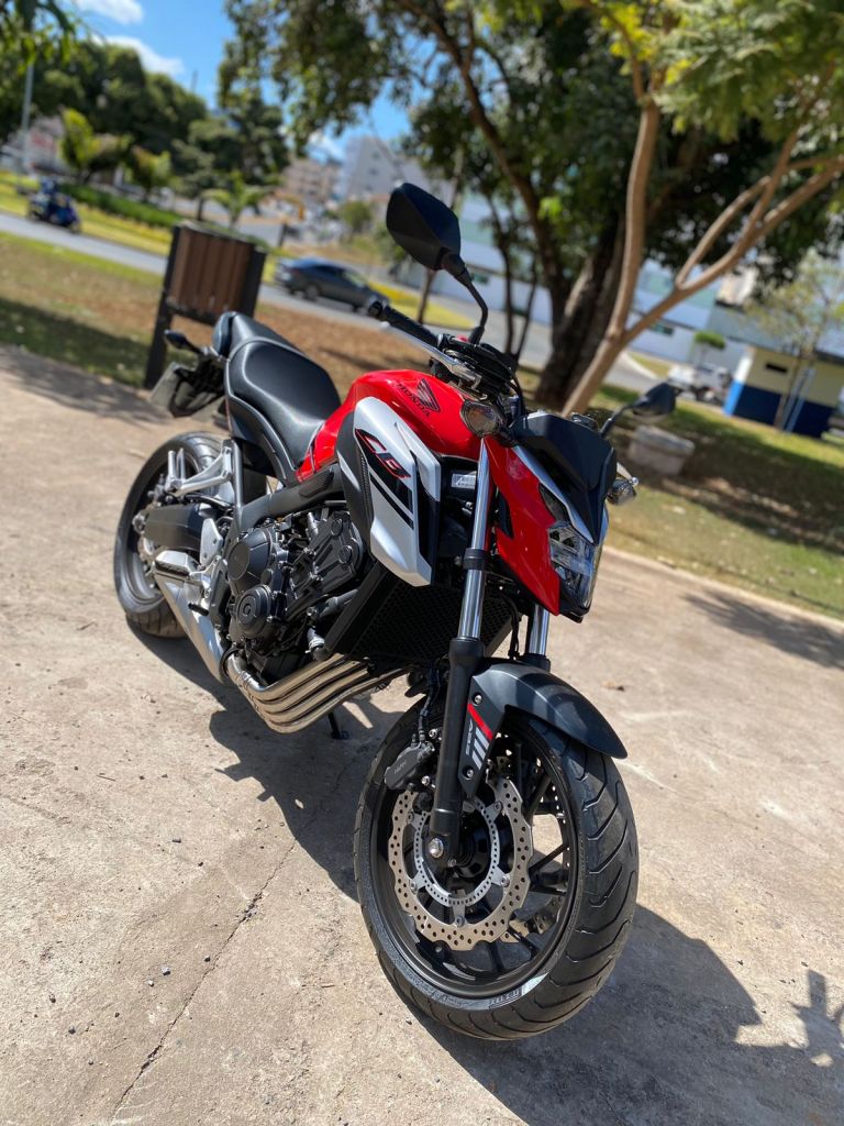 Honda CB 650 F  2018/2018 - Chibiu Motos - Motos Nacionais e Importadas, Oficina Especializada, Loja de PeÃ§as, AcessÃ³rios e Boutique - Patos de Minas/MG