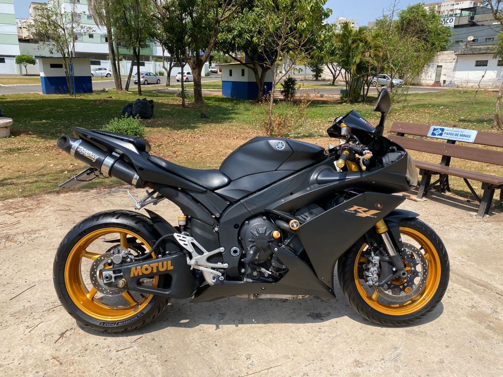 Yamaha R1 2007/2008 - Chibiu Motos - Motos Nacionais e Importadas, Oficina Especializada, Loja de PeÃ§as, AcessÃ³rios e Boutique - Patos de Minas/MG