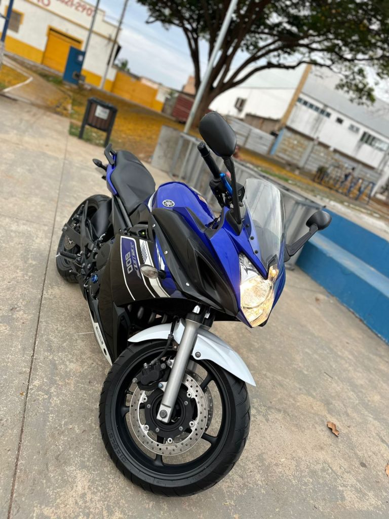 Yamaha XJ6 F 2013/2013 - Chibiu Motos - Motos Nacionais e Importadas, Oficina Especializada, Loja de PeÃ§as, AcessÃ³rios e Boutique - Patos de Minas/MG