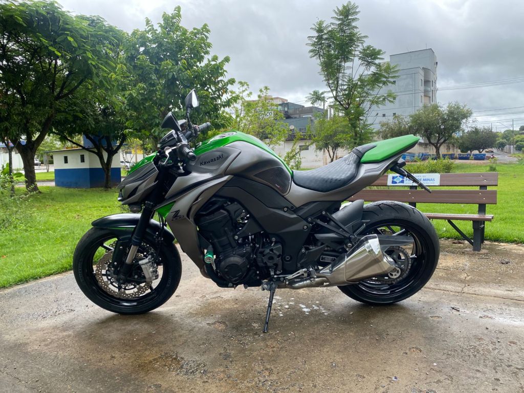 Kawasaki Z 1000 2016/2017 - Chibiu Motos - Motos Nacionais e Importadas, Oficina Especializada, Loja de PeÃ§as, AcessÃ³rios e Boutique - Patos de Minas/MG