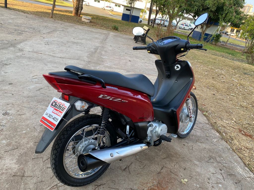 Honda Biz 125 2014/2014 - Chibiu Motos - Motos Nacionais e Importadas, Oficina Especializada, Loja de PeÃ§as, AcessÃ³rios e Boutique - Patos de Minas/MG