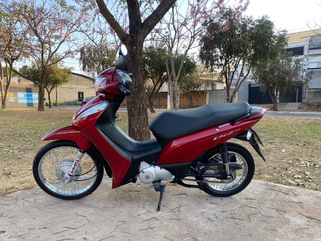 Honda Biz 125 2014/2014 - Chibiu Motos - Motos Nacionais e Importadas, Oficina Especializada, Loja de PeÃ§as, AcessÃ³rios e Boutique - Patos de Minas/MG