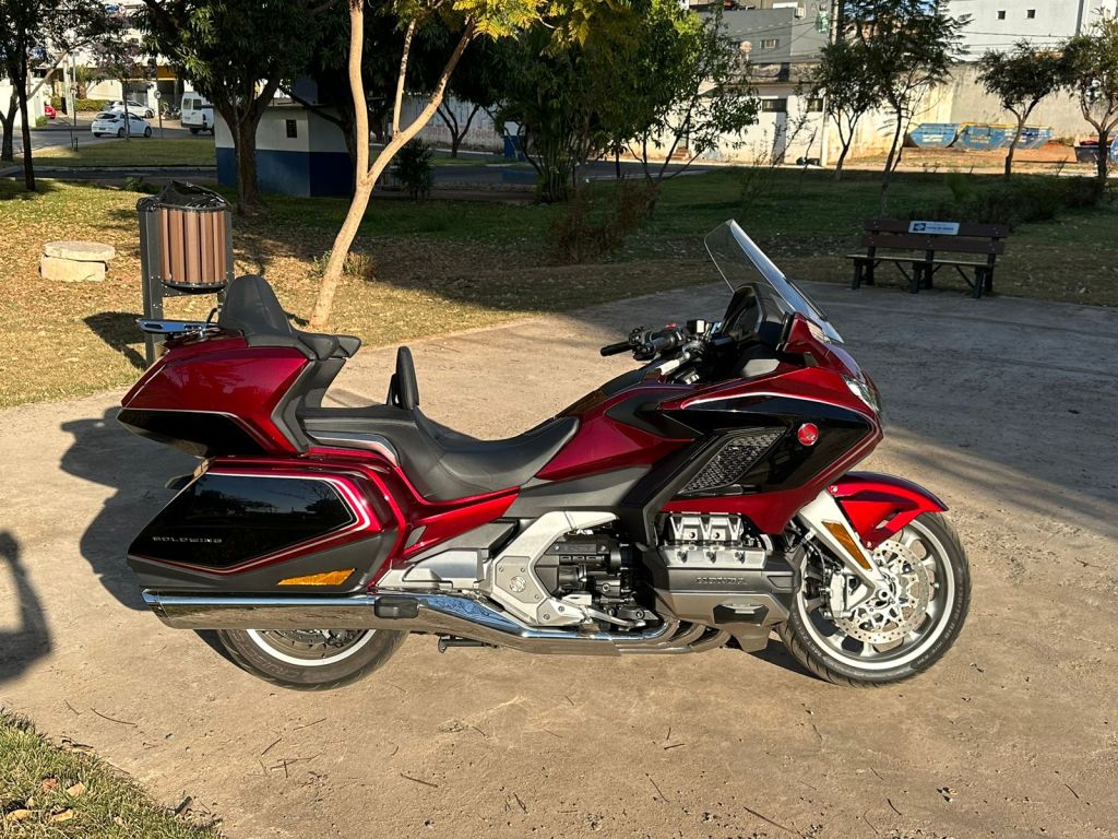 Honda Gold Wing 1800 2019/2019 - Chibiu Motos - Motos Nacionais e Importadas, Oficina Especializada, Loja de PeÃ§as, AcessÃ³rios e Boutique - Patos de Minas/MG