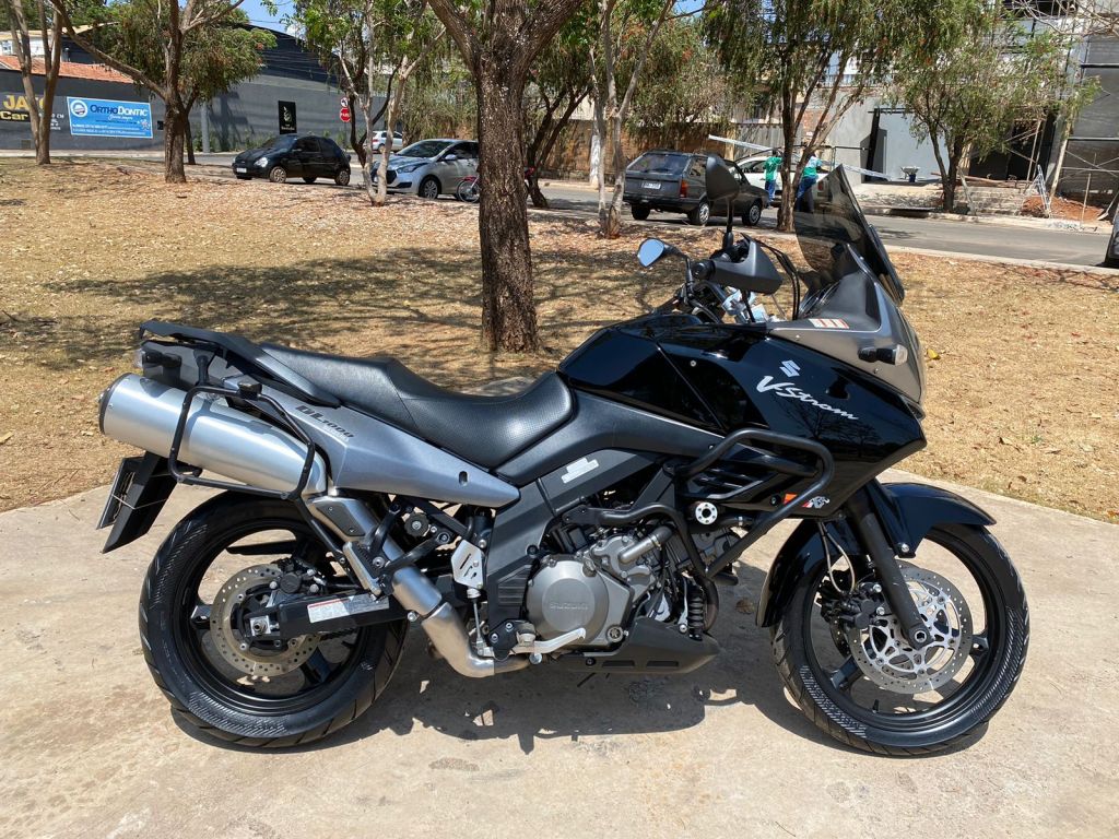 Suzuki V-Strom 1000 2008/2009 - Chibiu Motos - Motos Nacionais e Importadas, Oficina Especializada, Loja de PeÃ§as, AcessÃ³rios e Boutique - Patos de Minas/MG