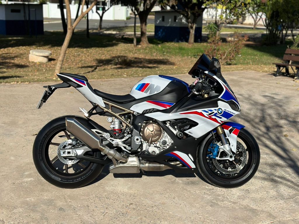 BMW S 1000 RR 2022/2022 - Chibiu Motos - Motos Nacionais e Importadas, Oficina Especializada, Loja de PeÃ§as, AcessÃ³rios e Boutique - Patos de Minas/MG