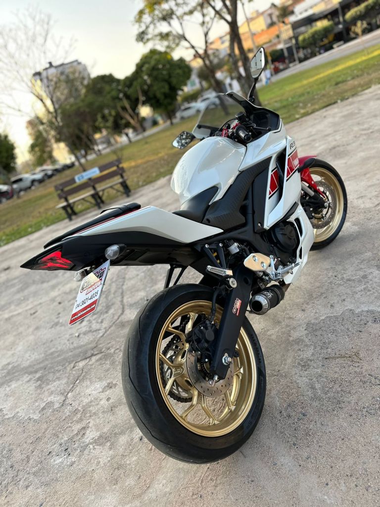 Yamaha R3 320cc 2022/2023 - Chibiu Motos - Motos Nacionais e Importadas, Oficina Especializada, Loja de PeÃ§as, AcessÃ³rios e Boutique - Patos de Minas/MG