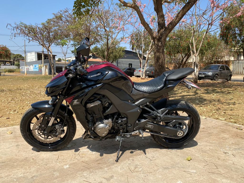 Kawasaki Z 1000 2014/2015 - Chibiu Motos - Motos Nacionais e Importadas, Oficina Especializada, Loja de PeÃ§as, AcessÃ³rios e Boutique - Patos de Minas/MG