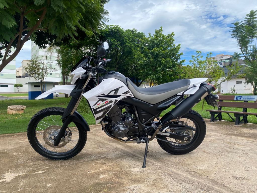 Yamaha XT 660R 2015/2016 - Chibiu Motos - Motos Nacionais e Importadas, Oficina Especializada, Loja de PeÃ§as, AcessÃ³rios e Boutique - Patos de Minas/MG