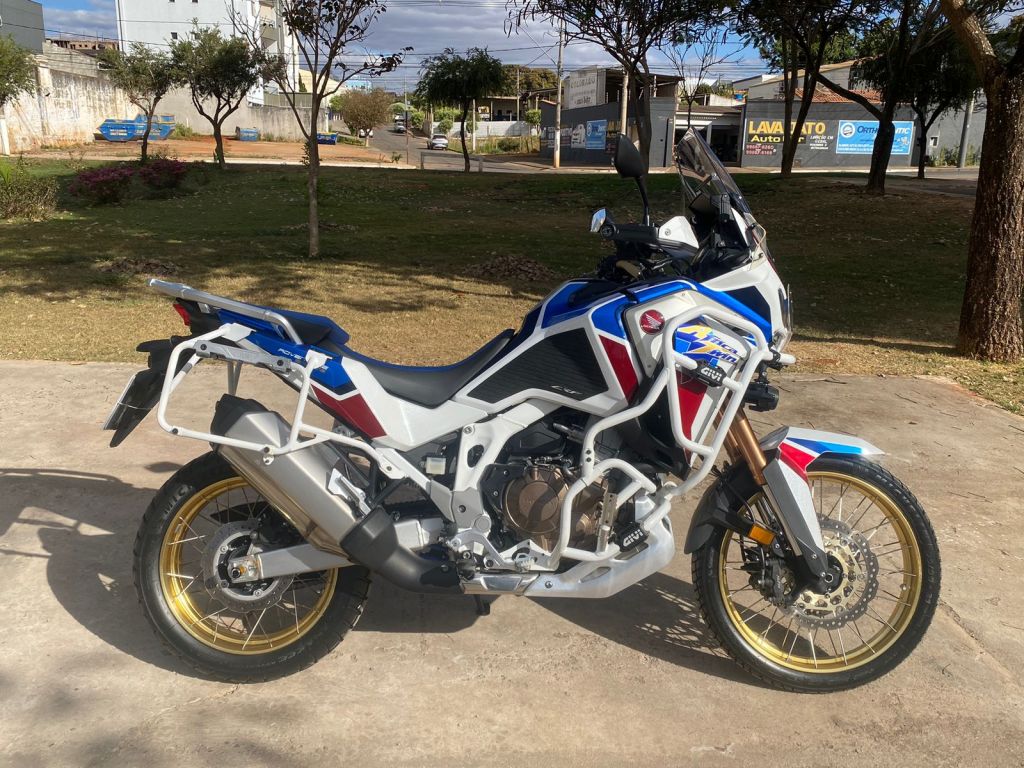 Honda AFRICA TWIN  2022/2022 - Chibiu Motos - Motos Nacionais e Importadas, Oficina Especializada, Loja de PeÃ§as, AcessÃ³rios e Boutique - Patos de Minas/MG