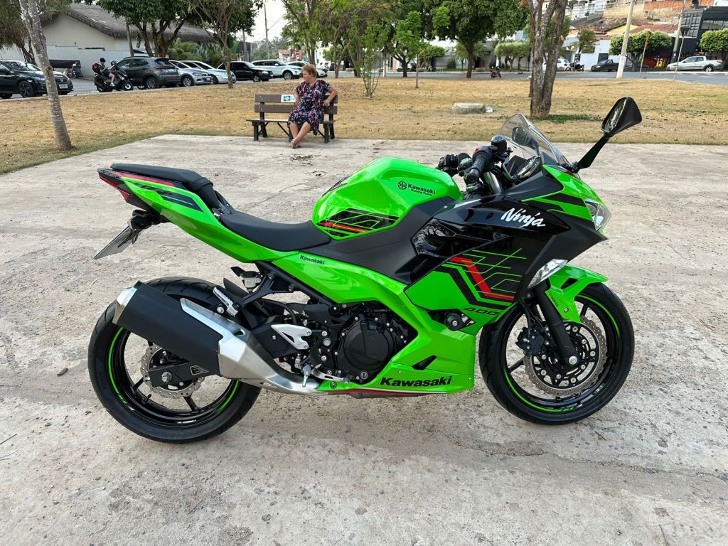 Kawasaki NINJA 400 ABS 2023/2023 - Chibiu Motos - Motos Nacionais e Importadas, Oficina Especializada, Loja de PeÃ§as, AcessÃ³rios e Boutique - Patos de Minas/MG