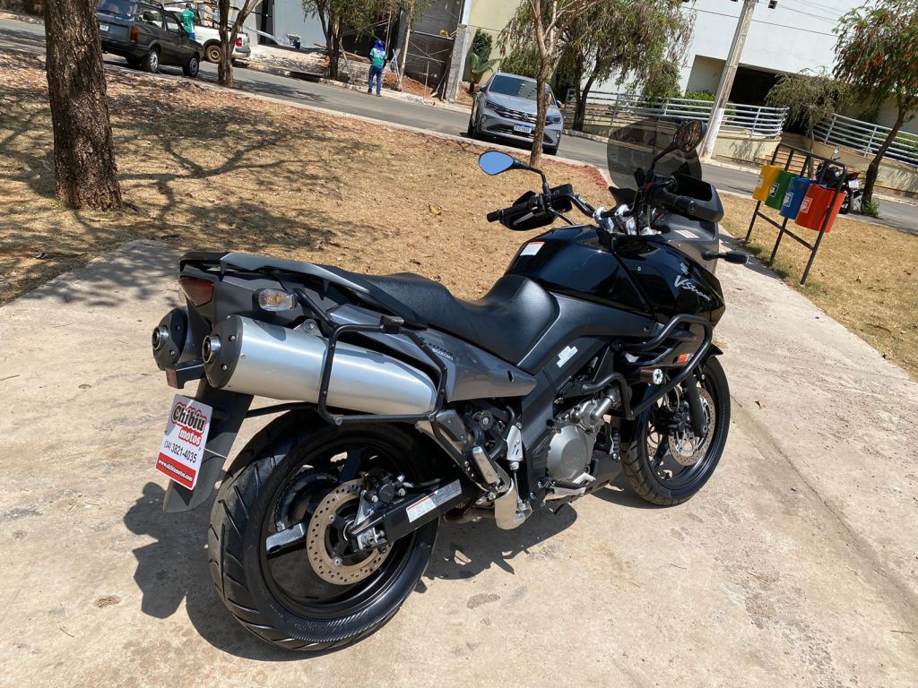 Suzuki V-Strom 1000 2008/2009 - Chibiu Motos - Motos Nacionais e Importadas, Oficina Especializada, Loja de PeÃ§as, AcessÃ³rios e Boutique - Patos de Minas/MG