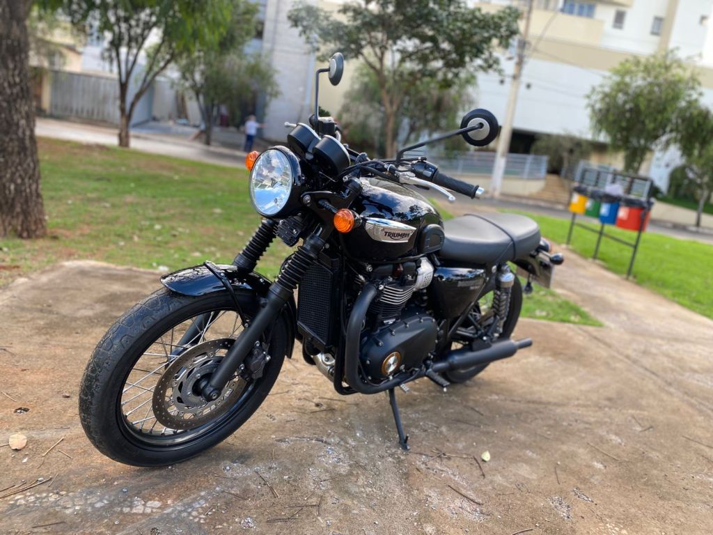 Triumph BONNEVILLE T 100  2018/2019 - Chibiu Motos - Motos Nacionais e Importadas, Oficina Especializada, Loja de PeÃ§as, AcessÃ³rios e Boutique - Patos de Minas/MG