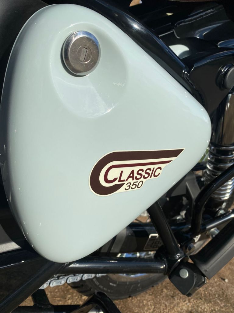 ROYAL ENFIELD  CLASSIC 350 2022/2023 - Chibiu Motos - Motos Nacionais e Importadas, Oficina Especializada, Loja de PeÃ§as, AcessÃ³rios e Boutique - Patos de Minas/MG