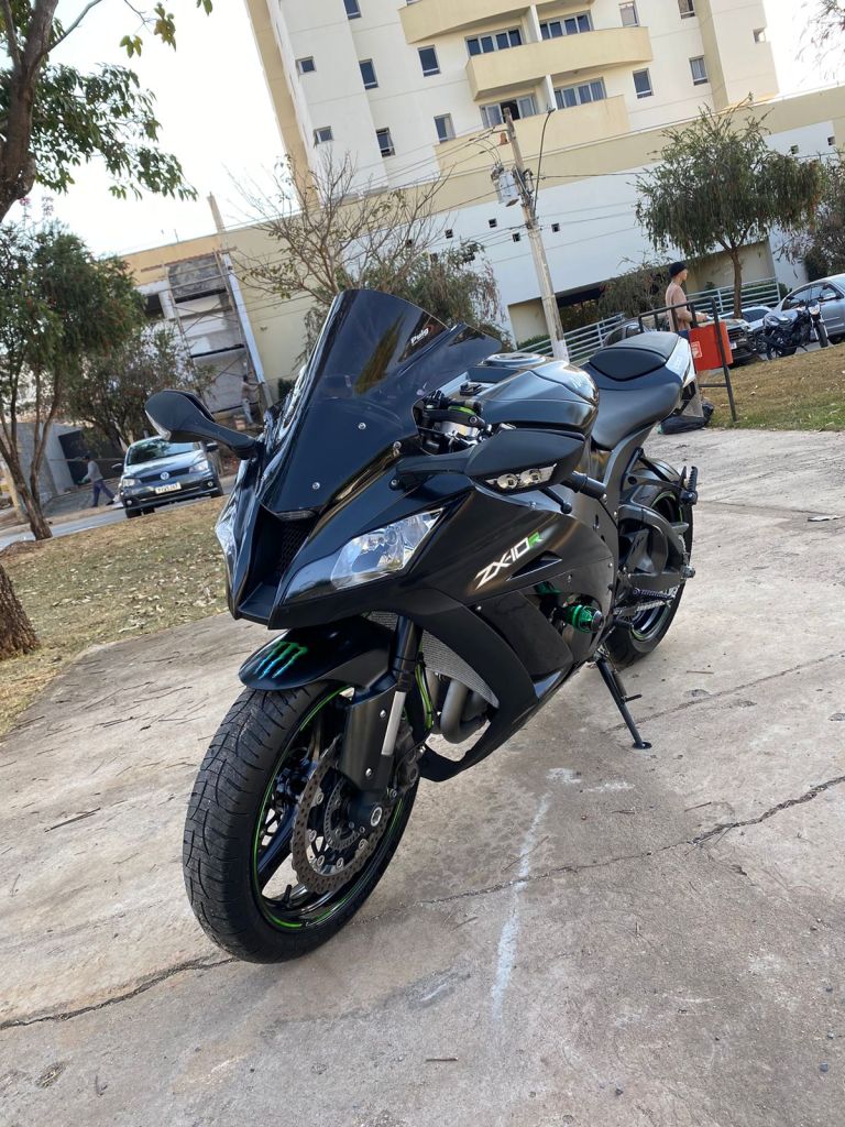 Kawasaki ZX 10 2014/2015 - Chibiu Motos - Motos Nacionais e Importadas, Oficina Especializada, Loja de PeÃ§as, AcessÃ³rios e Boutique - Patos de Minas/MG