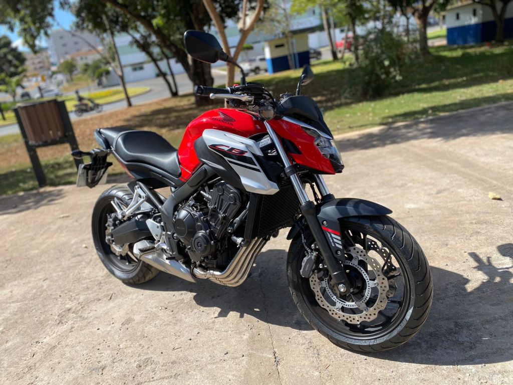 Honda CB 650 F  2018/2018 - Chibiu Motos - Motos Nacionais e Importadas, Oficina Especializada, Loja de PeÃ§as, AcessÃ³rios e Boutique - Patos de Minas/MG