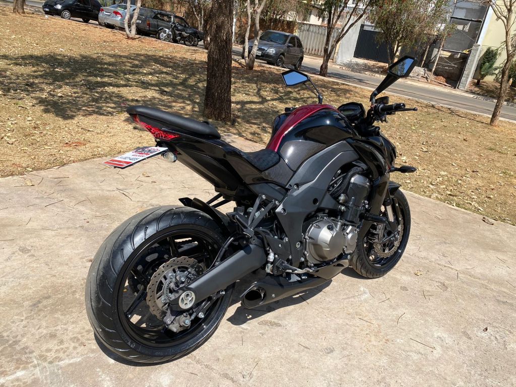 Kawasaki Z 1000 2014/2015 - Chibiu Motos - Motos Nacionais e Importadas, Oficina Especializada, Loja de PeÃ§as, AcessÃ³rios e Boutique - Patos de Minas/MG