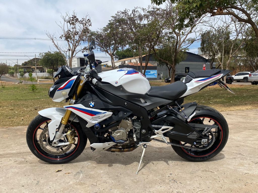 BMW S 1000 R 2018/2018 - Chibiu Motos - Motos Nacionais e Importadas, Oficina Especializada, Loja de PeÃ§as, AcessÃ³rios e Boutique - Patos de Minas/MG