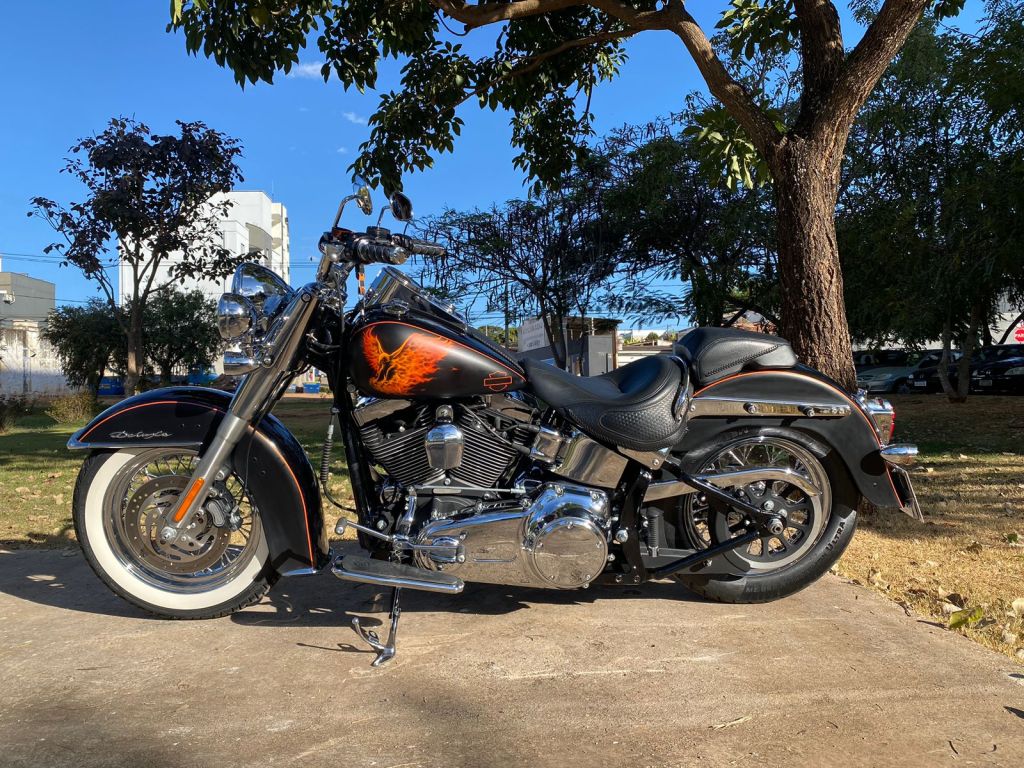 Harley-Davidson Softail Deluxe 1600 2009/2009 - Chibiu Motos - Motos Nacionais e Importadas, Oficina Especializada, Loja de PeÃ§as, AcessÃ³rios e Boutique - Patos de Minas/MG