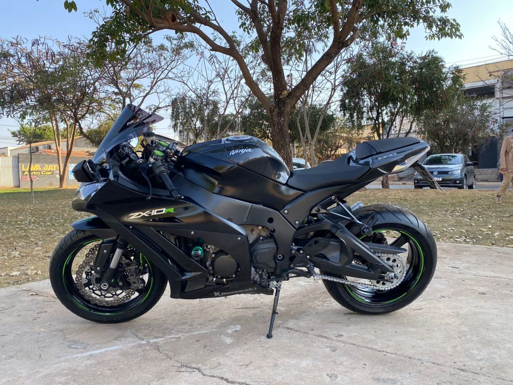 Kawasaki ZX 10 2014/2015 - Chibiu Motos - Motos Nacionais e Importadas, Oficina Especializada, Loja de PeÃ§as, AcessÃ³rios e Boutique - Patos de Minas/MG