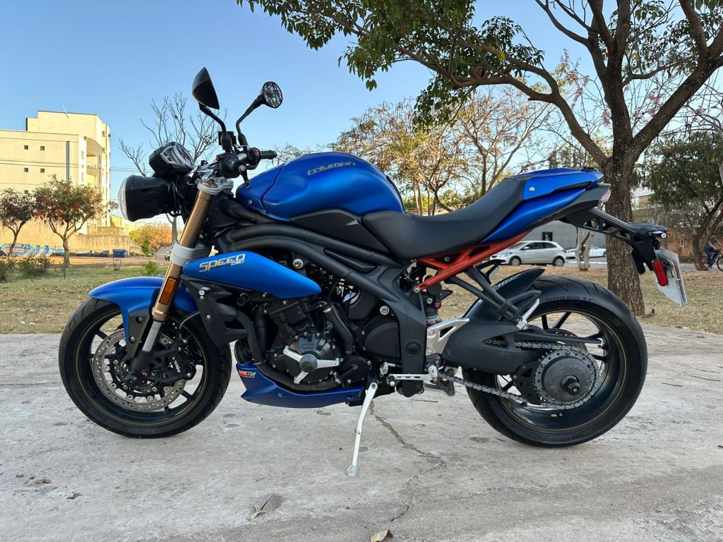 Triumph SPEED TRIPLE 1050 2014/2014 - Chibiu Motos - Motos Nacionais e Importadas, Oficina Especializada, Loja de PeÃ§as, AcessÃ³rios e Boutique - Patos de Minas/MG