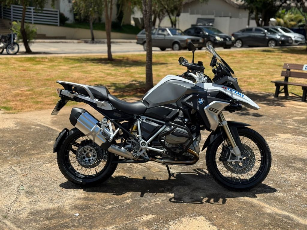 BMW R 1200 GS 2017/2017 - Chibiu Motos - Motos Nacionais e Importadas, Oficina Especializada, Loja de PeÃ§as, AcessÃ³rios e Boutique - Patos de Minas/MG