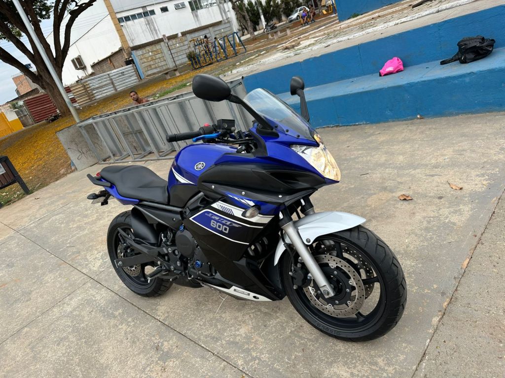 Yamaha XJ6 F 2013/2013 - Chibiu Motos - Motos Nacionais e Importadas, Oficina Especializada, Loja de PeÃ§as, AcessÃ³rios e Boutique - Patos de Minas/MG