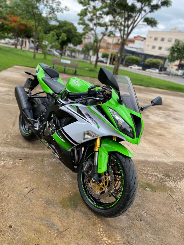 Kawasaki ZX 6R 2014/2015 - Chibiu Motos - Motos Nacionais e Importadas, Oficina Especializada, Loja de PeÃ§as, AcessÃ³rios e Boutique - Patos de Minas/MG