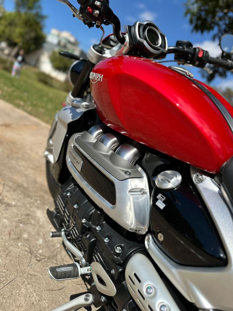 Triumph ROCKET 3R 2021/2021 - Chibiu Motos - Motos Nacionais e Importadas, Oficina Especializada, Loja de PeÃ§as, AcessÃ³rios e Boutique - Patos de Minas/MG