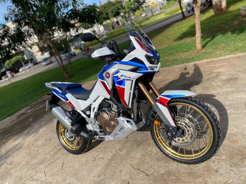 Honda AFRICA TWIN  2022/2022 - Chibiu Motos - Motos Nacionais e Importadas, Oficina Especializada, Loja de PeÃ§as, AcessÃ³rios e Boutique - Patos de Minas/MG