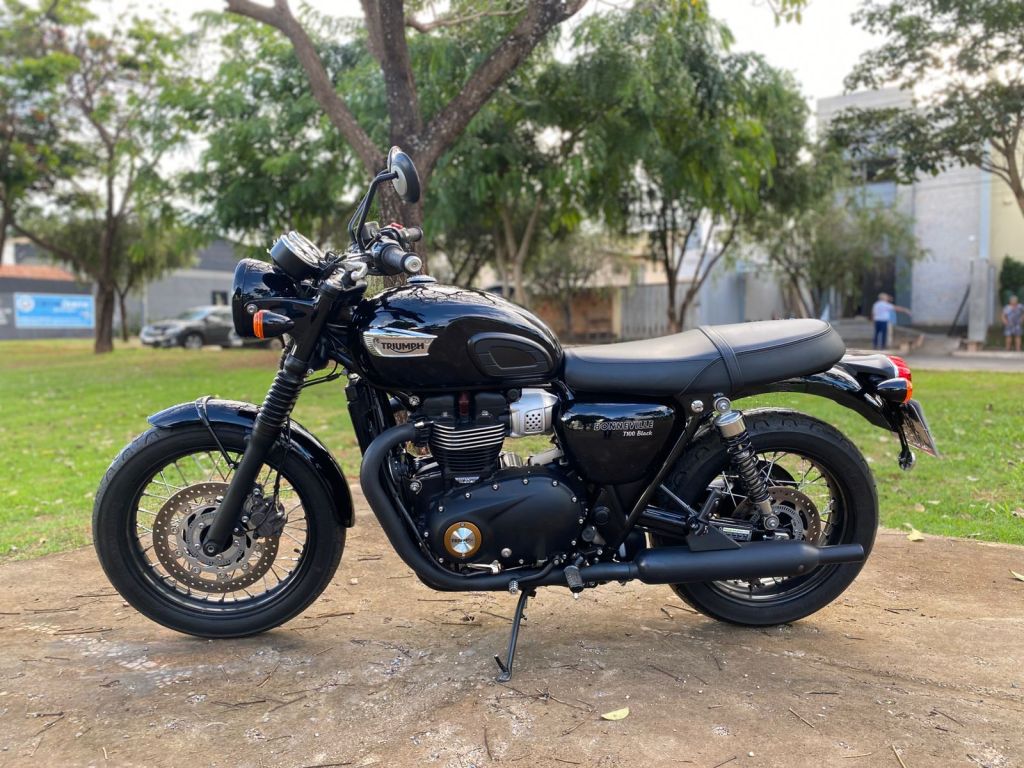 Triumph BONNEVILLE T 100  2018/2019 - Chibiu Motos - Motos Nacionais e Importadas, Oficina Especializada, Loja de PeÃ§as, AcessÃ³rios e Boutique - Patos de Minas/MG