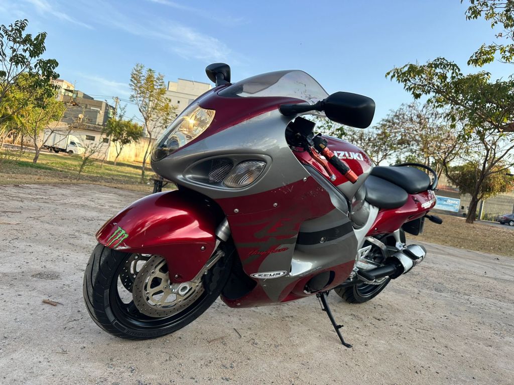 Suzuki GSX 1300 Hayabusa 2001/2001 - Chibiu Motos - Motos Nacionais e Importadas, Oficina Especializada, Loja de PeÃ§as, AcessÃ³rios e Boutique - Patos de Minas/MG