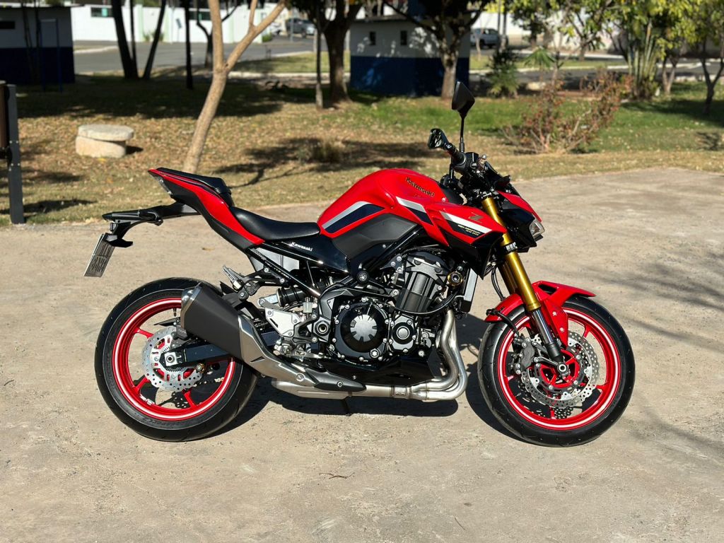 Kawasaki Z 900 2022/2022 - Chibiu Motos - Motos Nacionais e Importadas, Oficina Especializada, Loja de PeÃ§as, AcessÃ³rios e Boutique - Patos de Minas/MG