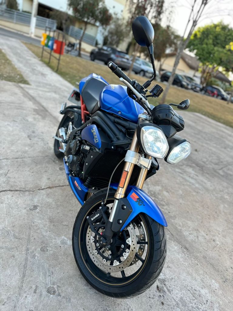 Triumph SPEED TRIPLE 1050 2014/2014 - Chibiu Motos - Motos Nacionais e Importadas, Oficina Especializada, Loja de PeÃ§as, AcessÃ³rios e Boutique - Patos de Minas/MG