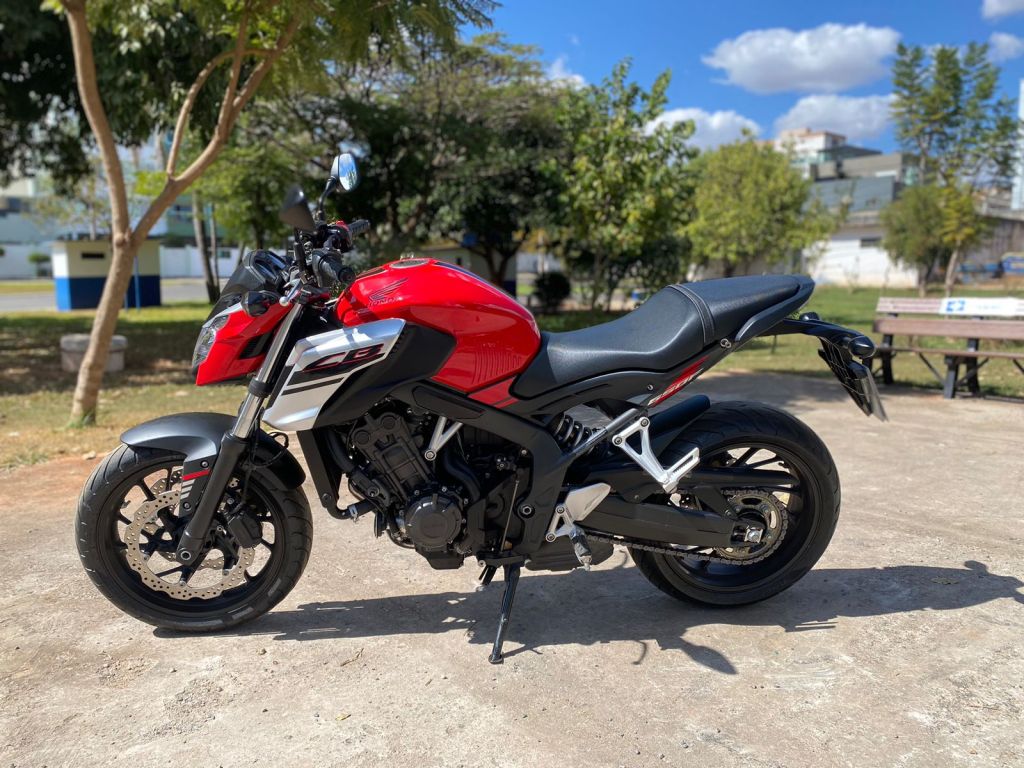 Honda CB 650 F  2018/2018 - Chibiu Motos - Motos Nacionais e Importadas, Oficina Especializada, Loja de PeÃ§as, AcessÃ³rios e Boutique - Patos de Minas/MG