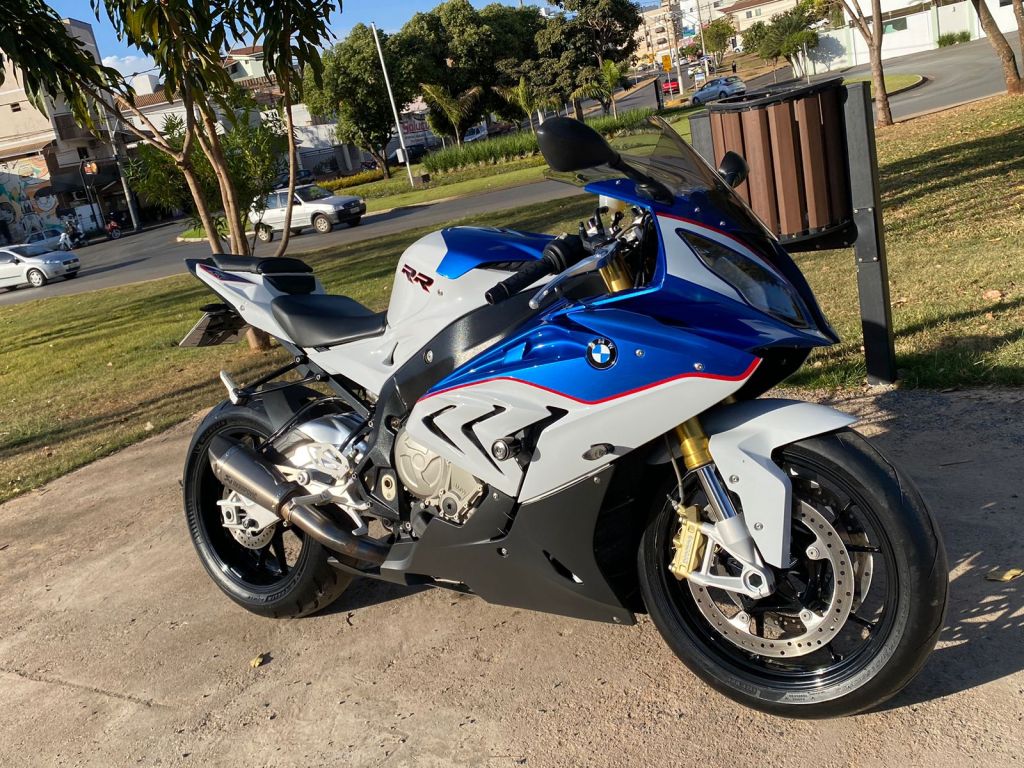 BMW S 1000 RR 2015/2016 - Chibiu Motos - Motos Nacionais e Importadas, Oficina Especializada, Loja de PeÃ§as, AcessÃ³rios e Boutique - Patos de Minas/MG