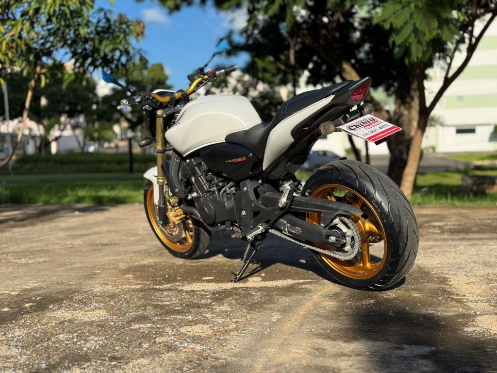 Honda CB 600 Hornet 2011/2012 - Chibiu Motos - Motos Nacionais e Importadas, Oficina Especializada, Loja de PeÃ§as, AcessÃ³rios e Boutique - Patos de Minas/MG