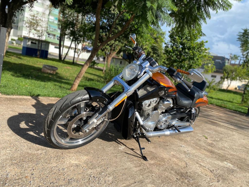 Harley-Davidson VROD 2014/2014 - Chibiu Motos - Motos Nacionais e Importadas, Oficina Especializada, Loja de PeÃ§as, AcessÃ³rios e Boutique - Patos de Minas/MG