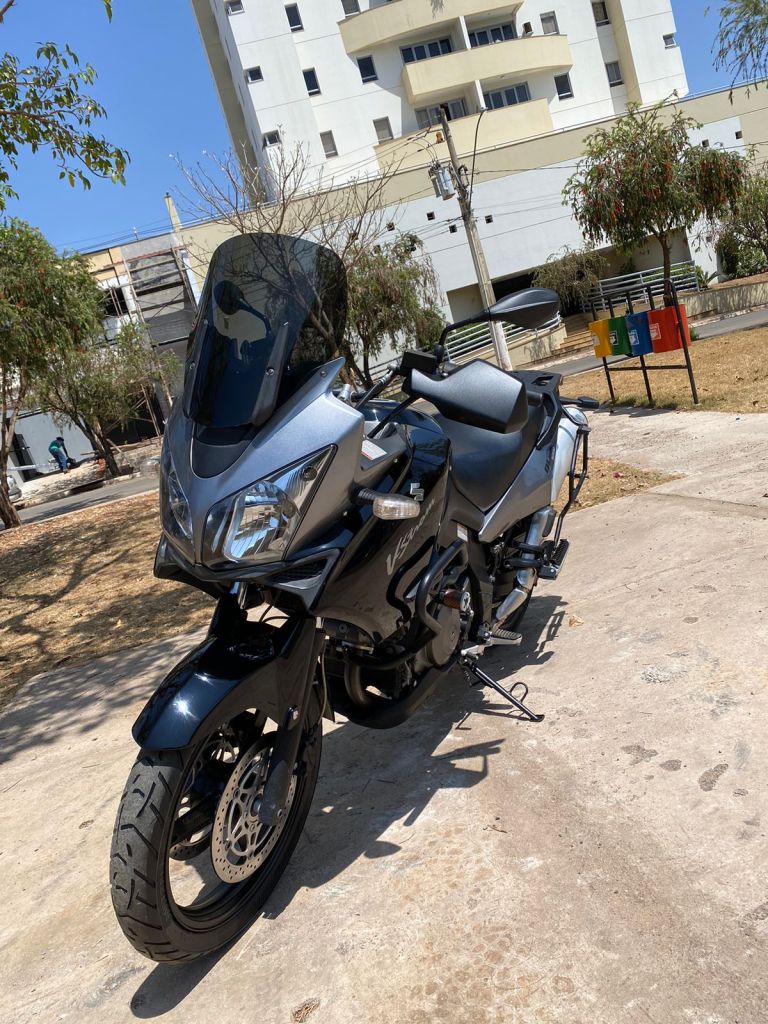 Suzuki V-Strom 1000 2008/2009 - Chibiu Motos - Motos Nacionais e Importadas, Oficina Especializada, Loja de PeÃ§as, AcessÃ³rios e Boutique - Patos de Minas/MG