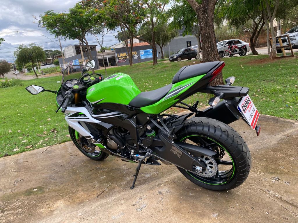 Kawasaki ZX 6R 2014/2015 - Chibiu Motos - Motos Nacionais e Importadas, Oficina Especializada, Loja de PeÃ§as, AcessÃ³rios e Boutique - Patos de Minas/MG