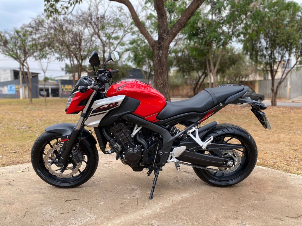 Honda CB 650 F  2018/2018 - Chibiu Motos - Motos Nacionais e Importadas, Oficina Especializada, Loja de PeÃ§as, AcessÃ³rios e Boutique - Patos de Minas/MG